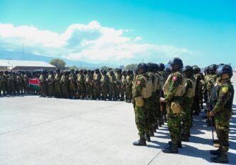 Les forces de la Mission Multinationale de Soutien à la Sécurité (MMSS) en Haïti accueillent 200 nouveaux policiers kenyans, venus prêter main forte à la lutte contre l’insécurité.