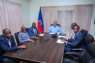Photo de la réunion du CSPN à la Primature